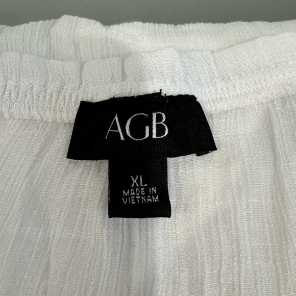 AGB White Sheer Short Sleeve Blouse (XL) - Picture 9 of 10